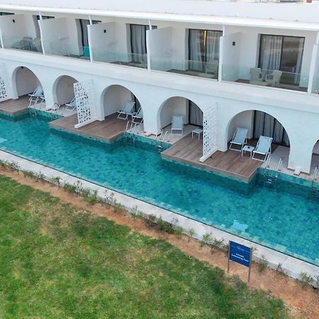 One Resort Premium האממט מראה חיצוני תמונה