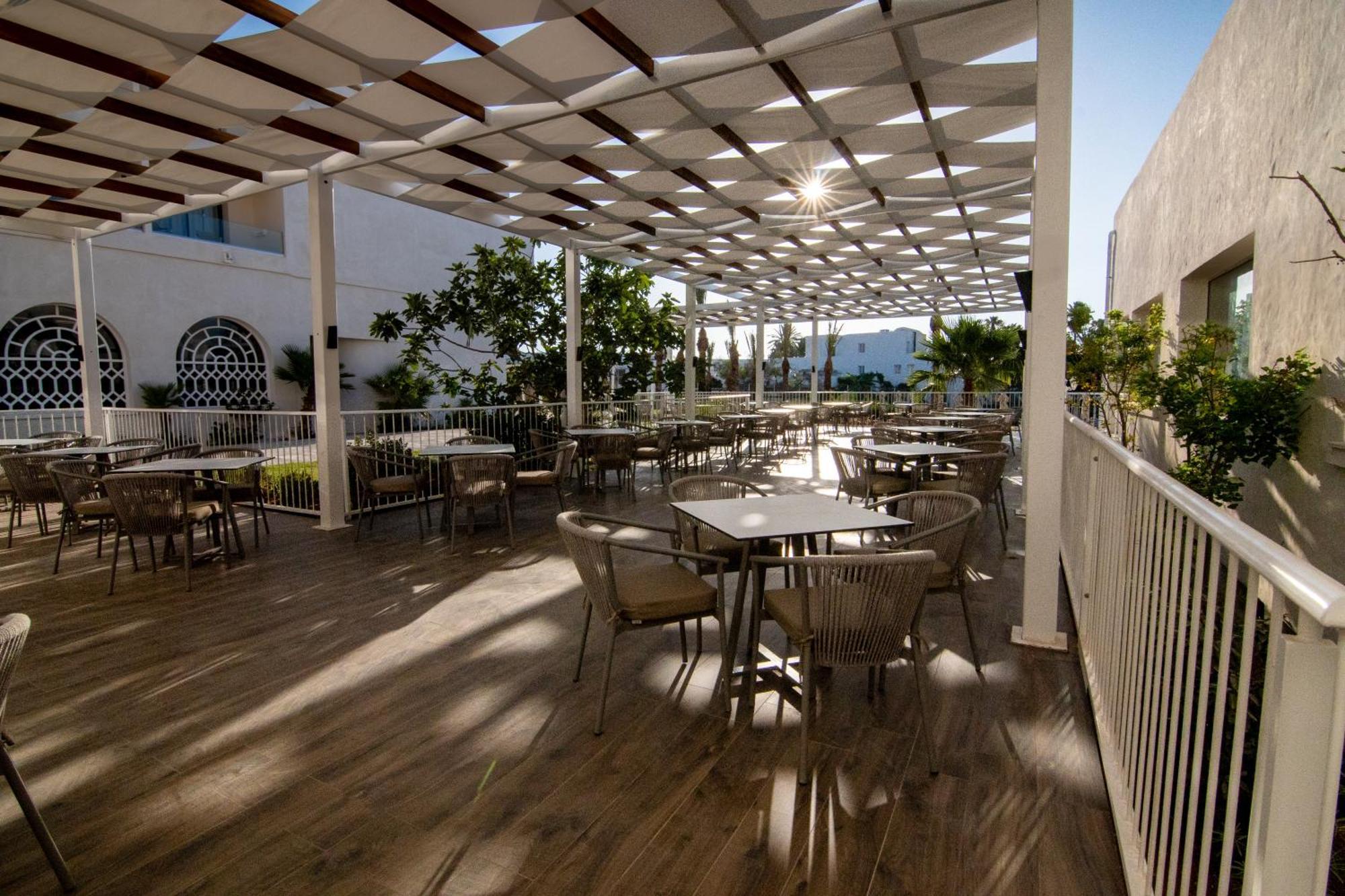 One Resort Premium האממט מראה חיצוני תמונה
