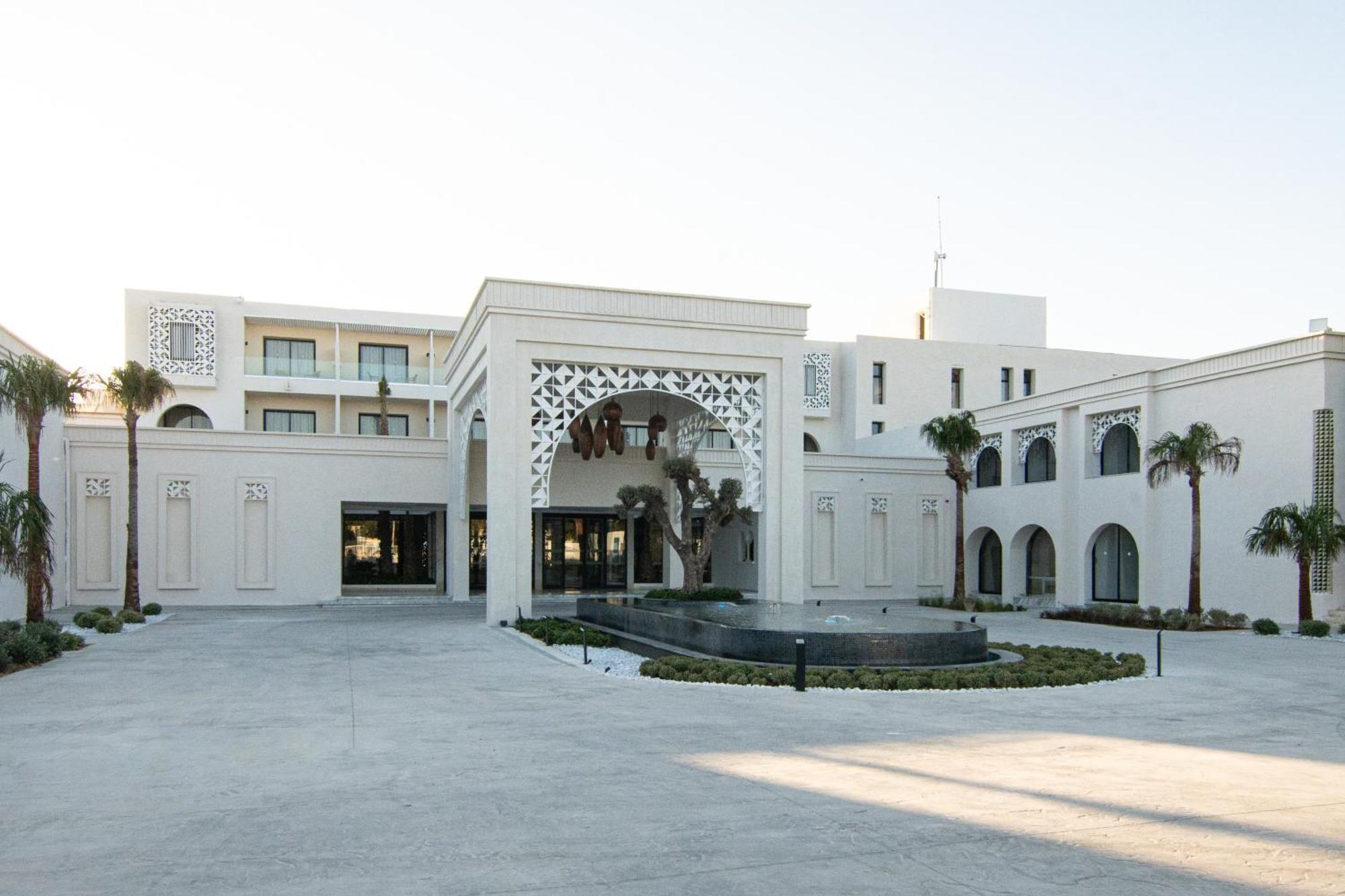 One Resort Premium האממט מראה חיצוני תמונה