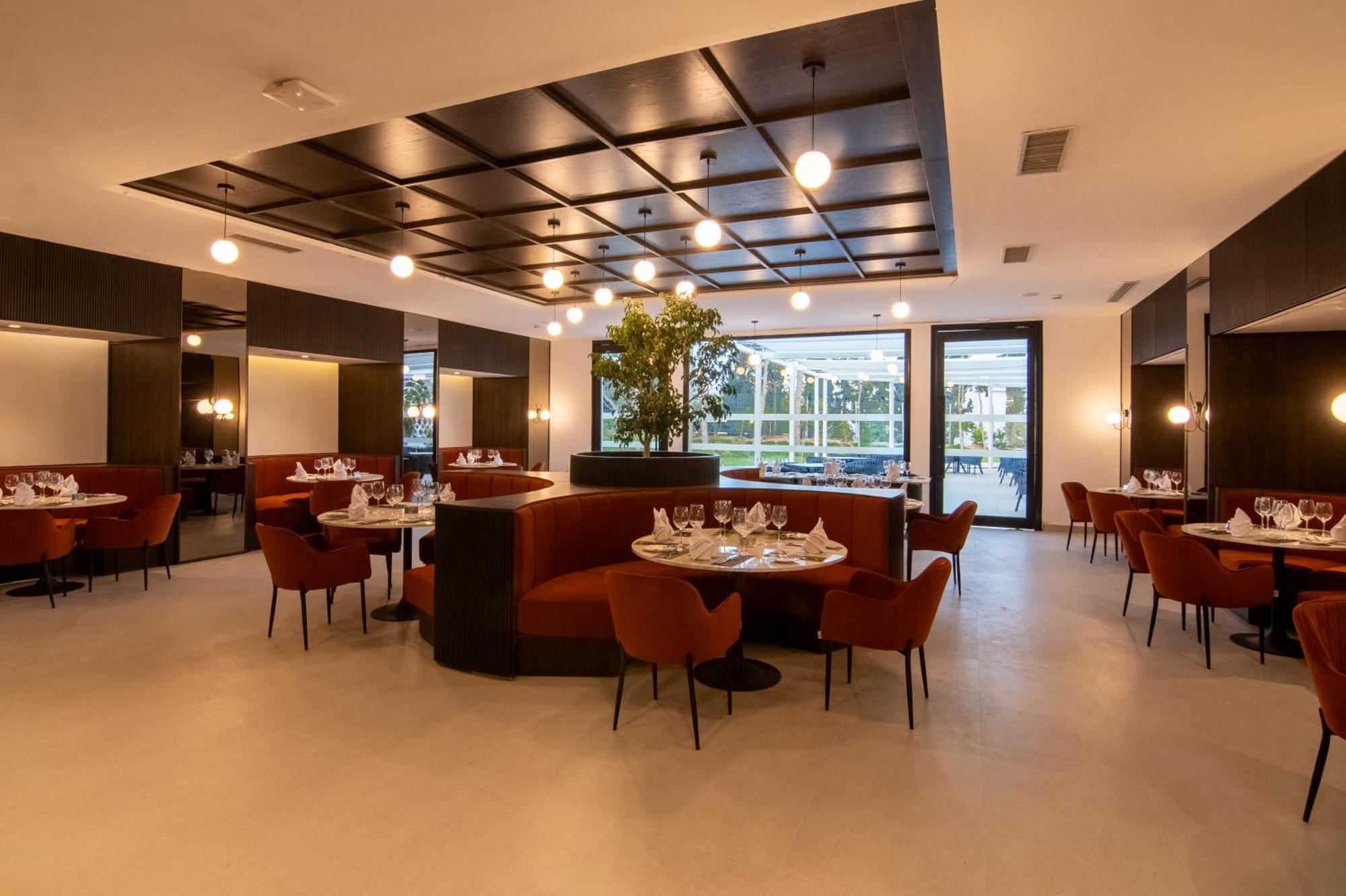 One Resort Premium האממט מראה חיצוני תמונה
