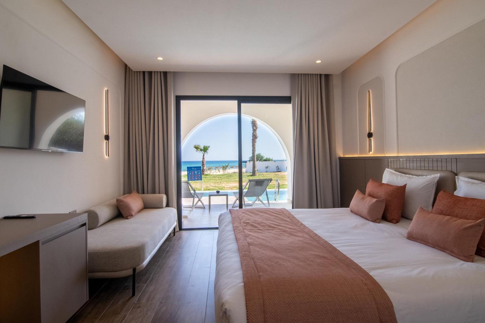 One Resort Premium האממט מראה חיצוני תמונה