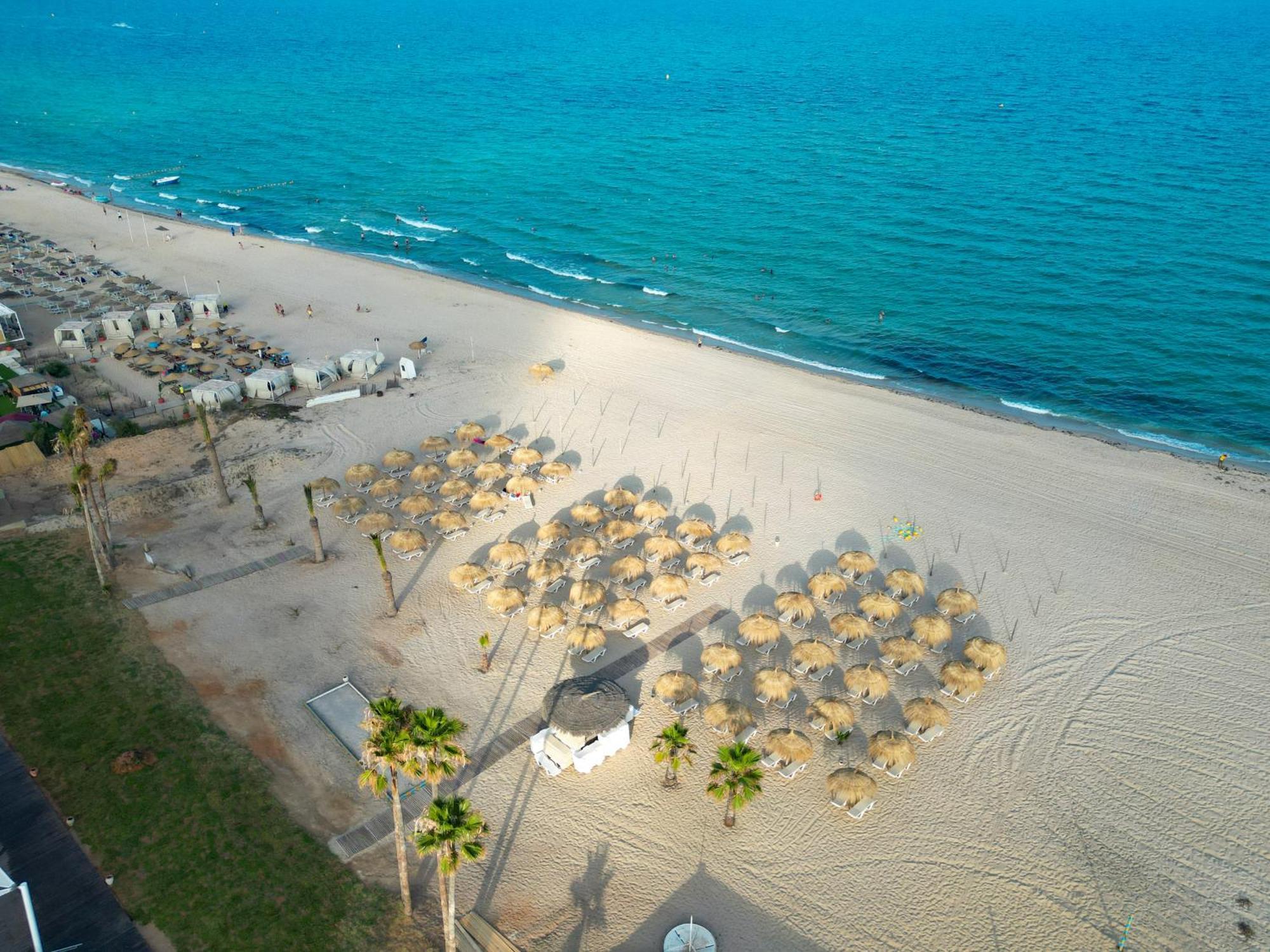 One Resort Premium האממט מראה חיצוני תמונה