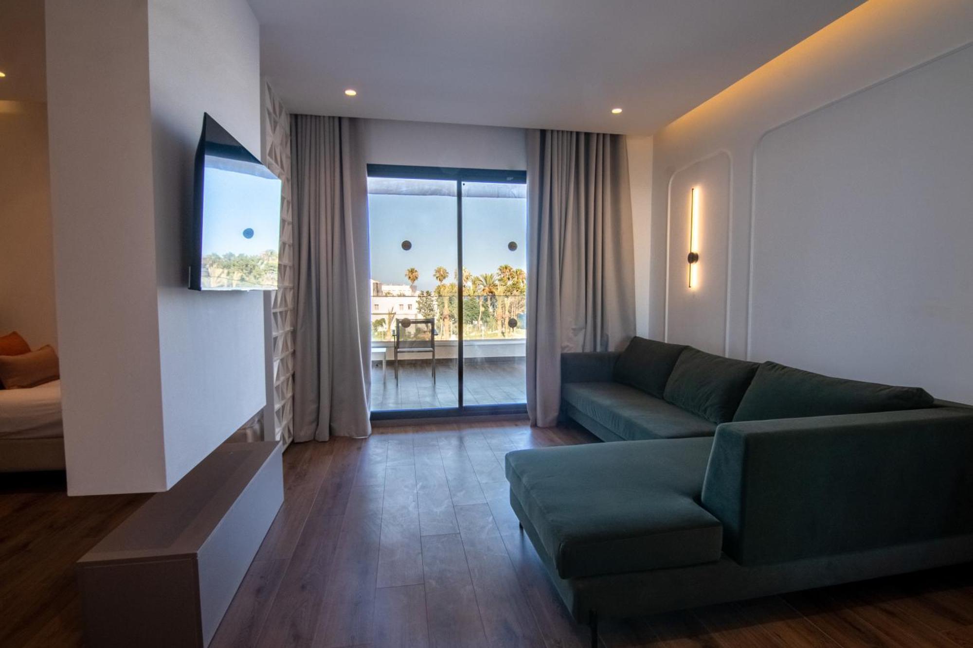 One Resort Premium האממט מראה חיצוני תמונה
