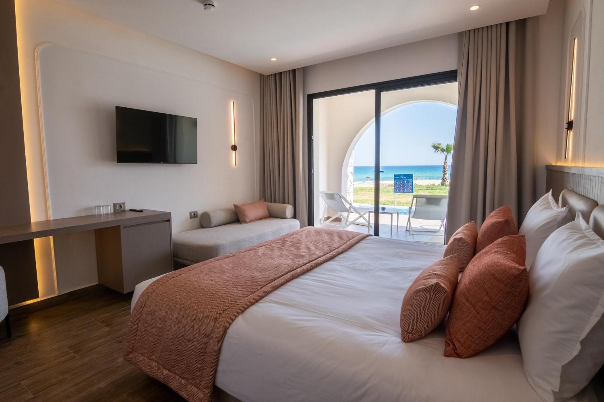 One Resort Premium האממט מראה חיצוני תמונה