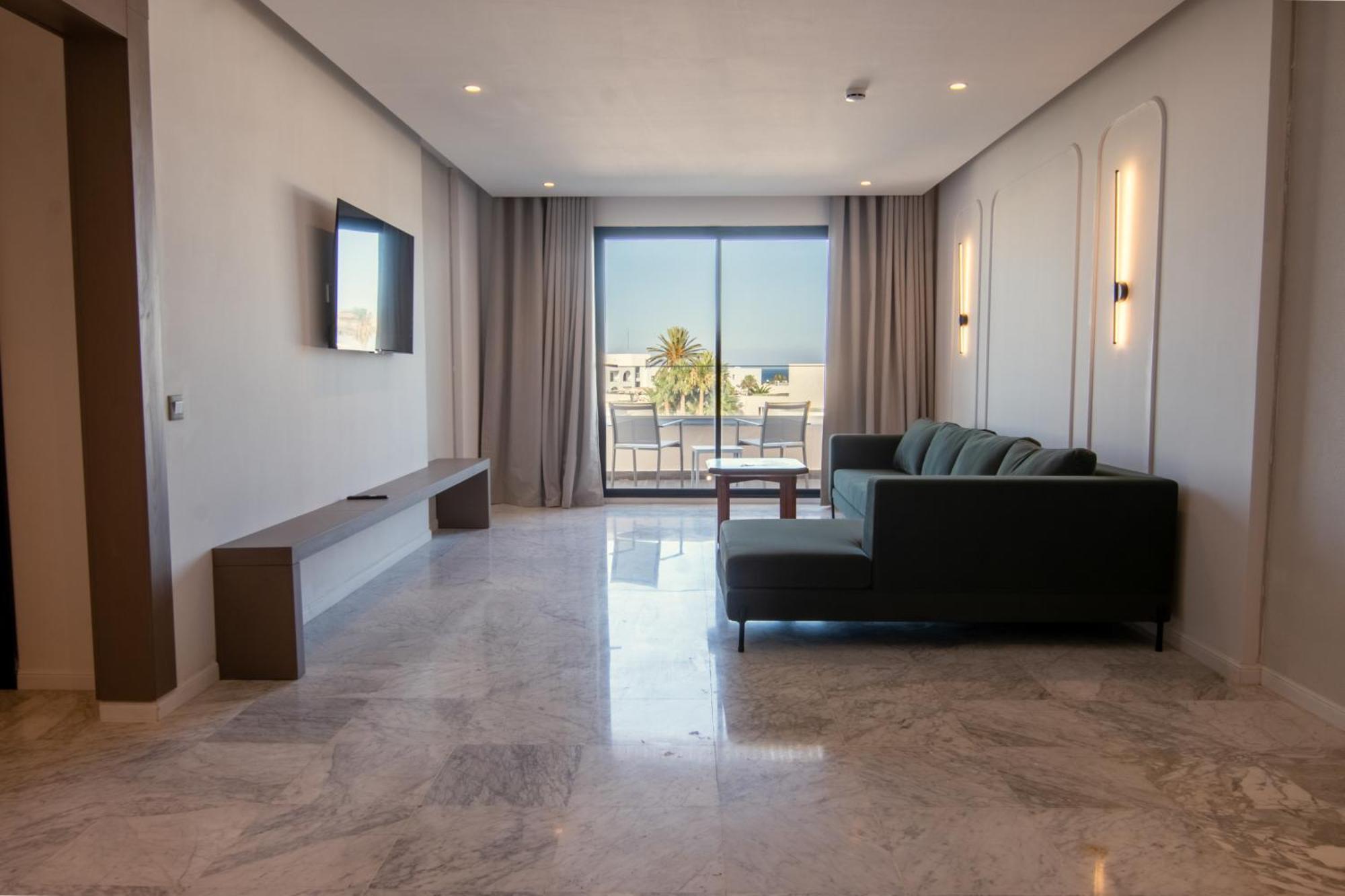 One Resort Premium האממט מראה חיצוני תמונה