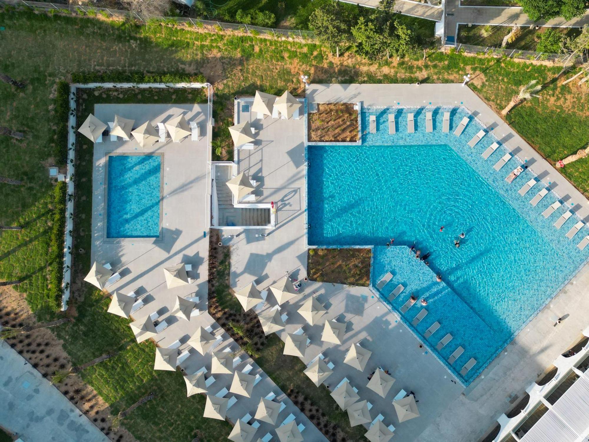 One Resort Premium האממט מראה חיצוני תמונה