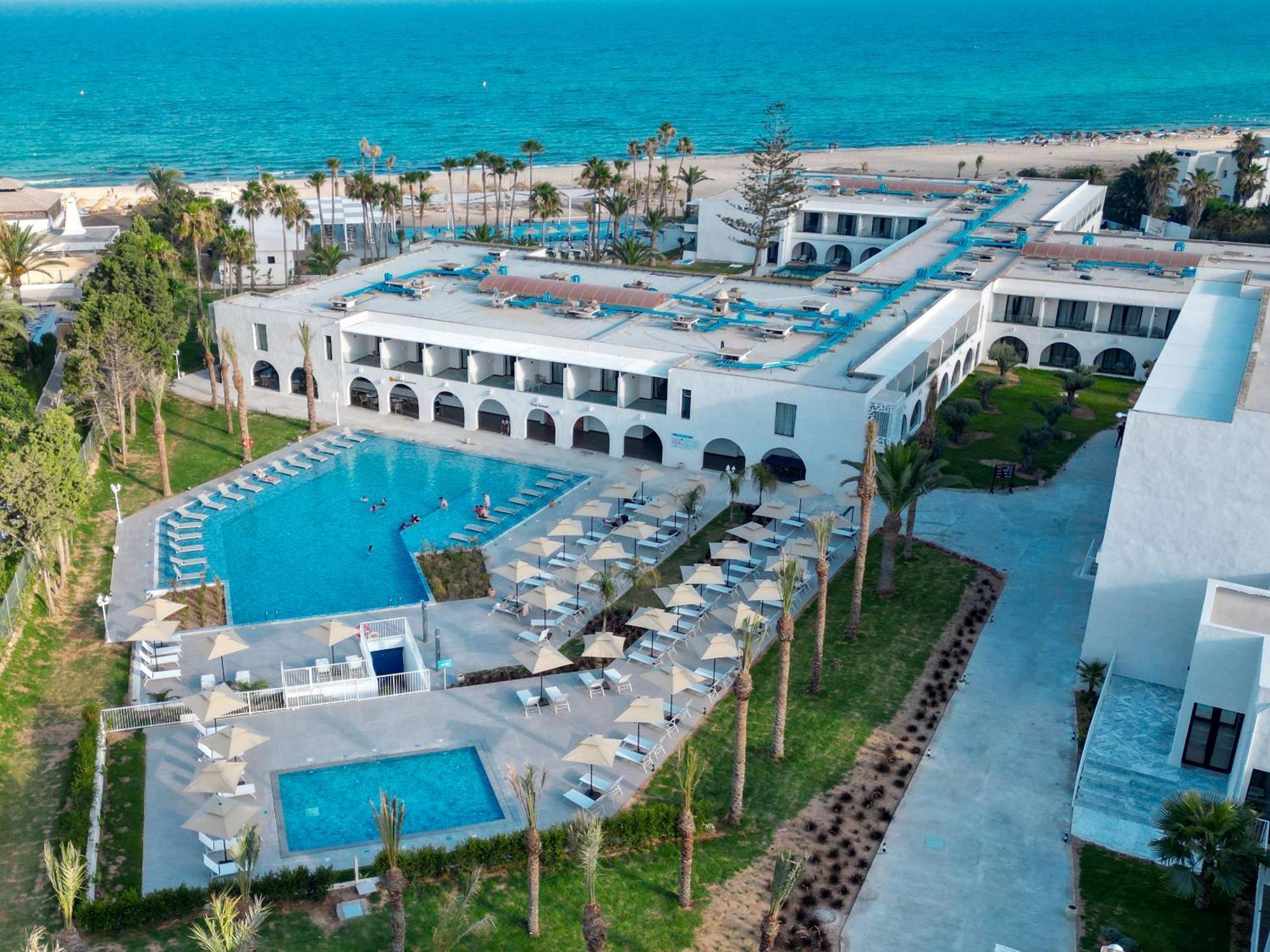 One Resort Premium האממט מראה חיצוני תמונה